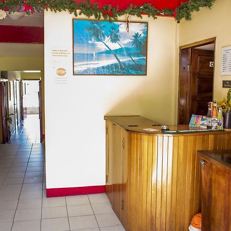 Belcove Hotel & Guesthouse ベリーズシティ エクステリア 写真